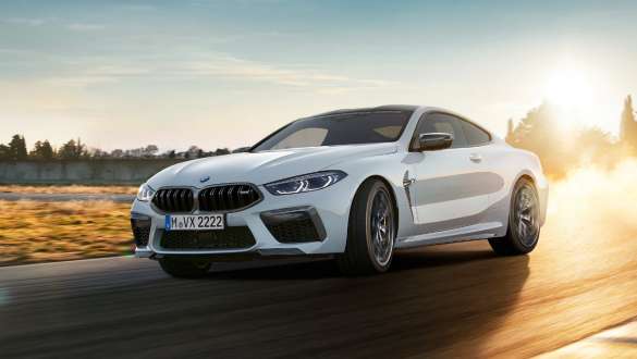 BMW M8 Competition Coupé z akcesoriami M Performance Parts.